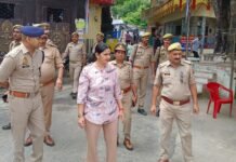 कांवड़ यात्रा मार्ग और गंगा घाटों का DIG पूनम ने किया निरीक्षण