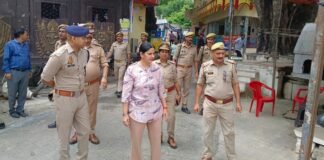 कांवड़ यात्रा मार्ग और गंगा घाटों का DIG पूनम ने किया निरीक्षण