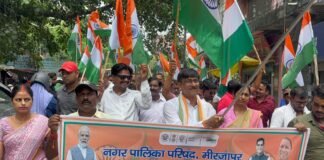 मीरजापुर में निकली भव्य तिरंगा रैली, देशभक्ति नारों से गूंजा शहर