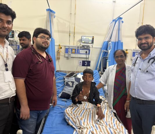 सांप के काटने से गंभीर स्थिति में भर्ती लगभग 11 वर्षीय बालक सफल उपचार के बाद स्वस्थ होकर डिस्चार्ज*