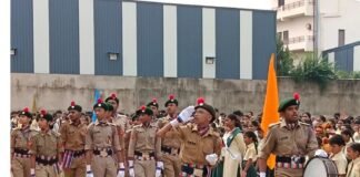 सेठ द्वारका प्रसाद बजाज एजुकेशन सेंटर में स्वतंत्रता दिवस समारोह देशभक्ति की भावना के साथ मनाया गया