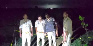 25 हजार का इनामी गो-तस्कर मुठभेड़ में घायल, गिरफ्तार