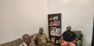 छात्रों से संवाद कार्यक्रम से पहले जिला कांग्रेस अध्यक्ष हाउस अरेस्ट, जताया विरोध