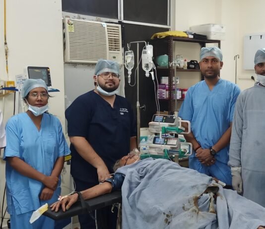 20 साल पुराने ऑपरेशन के बाद पेट में फंसी सड़ी आंत निकाली