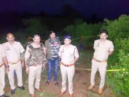 मीरजापुर में पुलिस मुठभेड़: शातिर लुटेरा पैर में गोली लगने के बाद गिरफ्तार