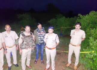 मीरजापुर में पुलिस मुठभेड़: शातिर लुटेरा पैर में गोली लगने के बाद गिरफ्तार