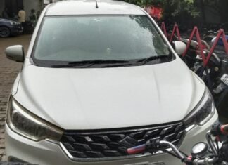 गुटखा थूकने का विरोध करने पर युवक से मारपीट, अर्टिगा सवार दो गिरफ्तार