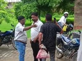 बिजली चेकिंग के दौरान जेई से अभद्रता, जान से मारने व ट्रांसफार्मर उड़ाने की धमकी का आरोप