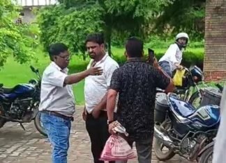 बिजली चेकिंग के दौरान जेई से अभद्रता, जान से मारने व ट्रांसफार्मर उड़ाने की धमकी का आरोप