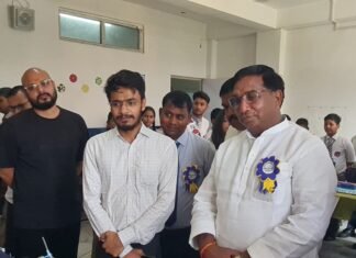 एसएन पब्लिक स्कूल के एजु कार्निवल में दिखी नई पीढ़ी की प्रतिभा, जैन जी-जेन अल्फा से मिले रमाशंकर पटेल