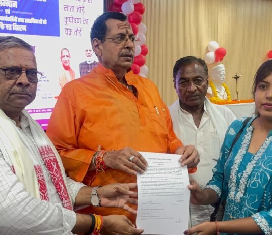 आंगनबाड़ी कार्यकत्रियों का मानदेय बढ़ा, मिर्जापुर में 139 नव नियुक्त कार्यकत्रियों को मिले नियुक्ति पत्र