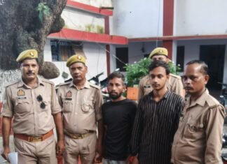 ई-रिक्शा सवार महिला के गले से लॉकेट झपटकर भागे थे, दो गिरफ्तार