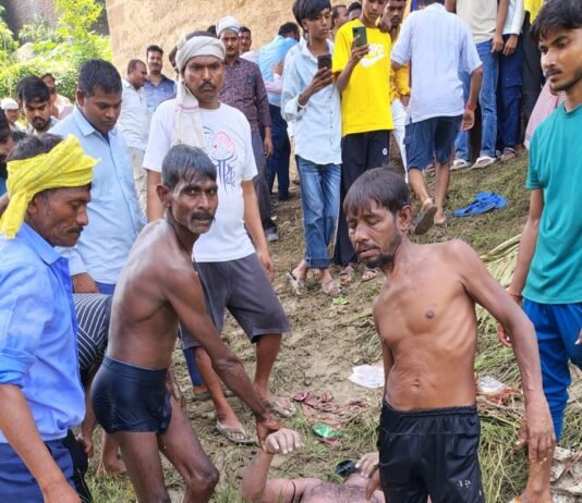 औझला पुल से गंगा में कूदे युवक का शव बरामद
