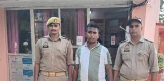 मिर्जापुर में फर्जी वर्दीधारी गिरफ्तार, ट्रॉली बैग से JAP की वर्दी और आईडी कार्ड बरामद