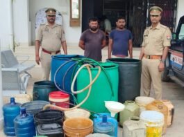 अवैध डीजल की खरीद-बिक्री के आरोप में दो गिरफ्तार, 130 लीटर डीजल बरामद