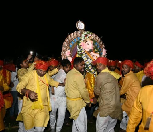 अटल चौक के राजा गणेश जी की भव्य विसर्जन यात्रा में उमड़ा आस्था का सैलाब