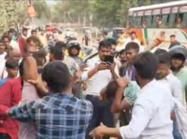 मिर्जापुर में एक्सीडेंट के बाद आक्रोशित भीड़ ने कार चालक को पीटा