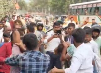 मिर्जापुर में एक्सीडेंट के बाद आक्रोशित भीड़ ने कार चालक को पीटा