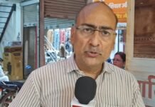 जमीन विवाद में दो पक्षों में मारपीट, लाठी-डंडे चले; पुलिस दोनों पक्षों को थाने ले गई