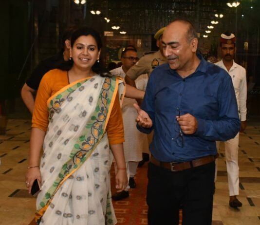IAS से राजनीति तक: दिव्या मित्तल की नई पार्टी ‘जन नीति भारत’ से पूर्वांचल की सियासत में नई चर्चा