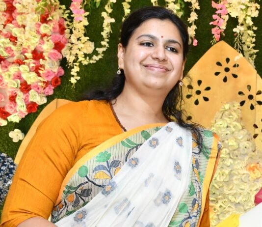 दिव्या मित्तल से बात करने को बेताब लोग, फोन मिलाते-मिलाते थक रहे समर्थक