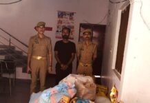 मीरजापुर में 156 किलो बारूदयुक्त पटाखे बरामद, एक गिरफ्तार; 310 ग्राम गांजा के साथ भी पकड़ा गया आरोपी