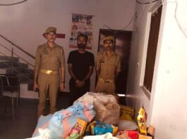 मीरजापुर में 156 किलो बारूदयुक्त पटाखे बरामद, एक गिरफ्तार; 310 ग्राम गांजा के साथ भी पकड़ा गया आरोपी