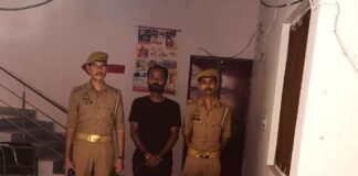 मीरजापुर में 156 किलो बारूदयुक्त पटाखे बरामद, एक गिरफ्तार; 310 ग्राम गांजा के साथ भी पकड़ा गया आरोपी