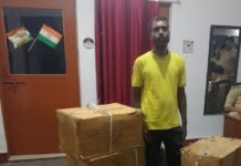 मीरजापुर में पुलिस की बड़ी कार्रवाई, लूट के दो बाल अपचारी हिरासत में; 567 किलो पटाखे बरामद