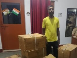 मीरजापुर में पुलिस की बड़ी कार्रवाई, लूट के दो बाल अपचारी हिरासत में; 567 किलो पटाखे बरामद