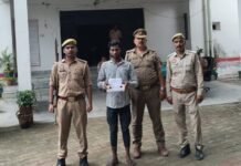 जमालपुर में चोरी के मामले में एक गिरफ्तार, सीसीटीवी कैमरा व नकदी बरामद