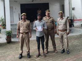 जमालपुर में चोरी के मामले में एक गिरफ्तार, सीसीटीवी कैमरा व नकदी बरामद