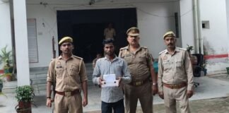 जमालपुर में चोरी के मामले में एक गिरफ्तार, सीसीटीवी कैमरा व नकदी बरामद