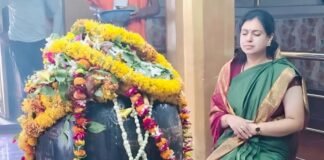 कुशल प्रशासक ही नहीं, भोले की भक्त भी थीं दिव्या मित्तल