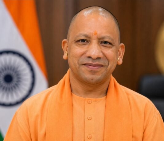 यूपी के 1.70 लाख से अधिक शिक्षणेत्तर कर्मचारियों को कैशलेस इलाज की सौगात, योगी कैबिनेट ने दी मंजूरी