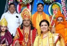 सांस्कृतिक आयोजनों में लगातार पहुंच रहीं पूर्व IAS दिव्या मित्तल, रामलीला मंचों पर हो रहा स्वागत