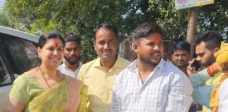 पूर्व IAS दिव्या मित्तल से जुड़ने को उत्सुक लोग, संपर्क व्यवस्था को लेकर उठ रहे सवाल